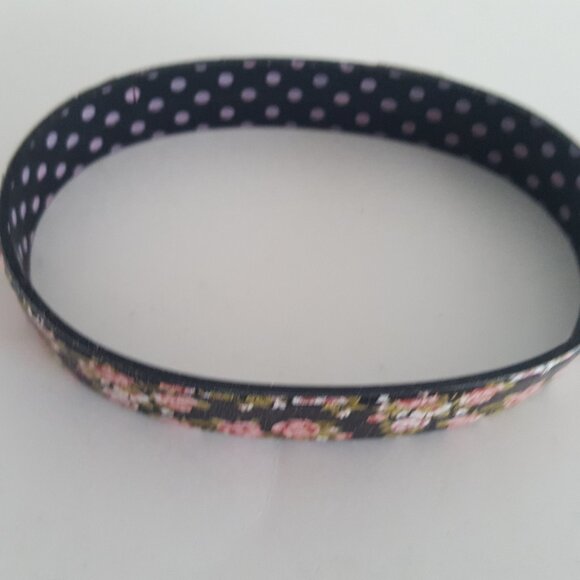 Floral Silicone Wristband Hot Topic - Picture 4 of 5